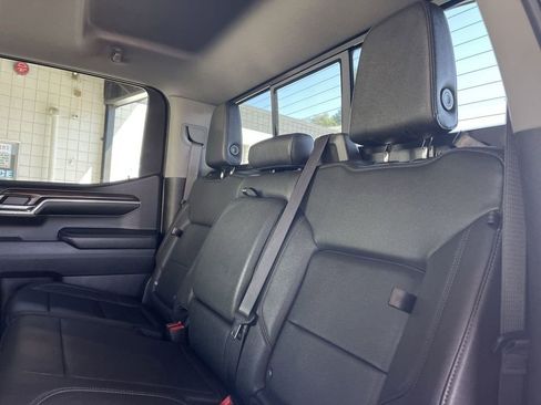 Used 2023 GMC Sierra 1500 SLT w/ SLT Premium Plus Package image 26