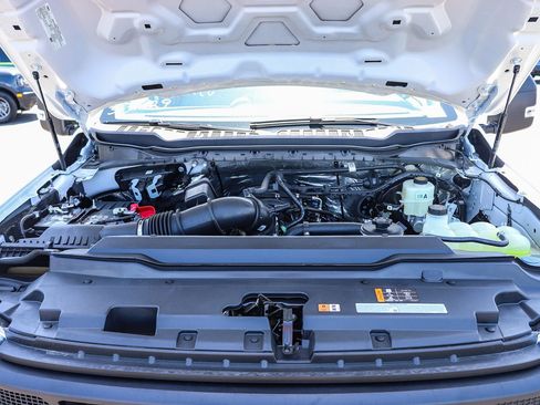 New 2026 Ford F250 XL w/ XL Chrome Package RWD image 28