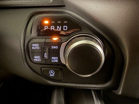 Used 2020 RAM 1500 Big Horn AWD/4WD image 27