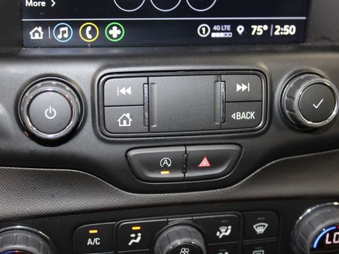 Used 2024 GMC Terrain SLT image 49