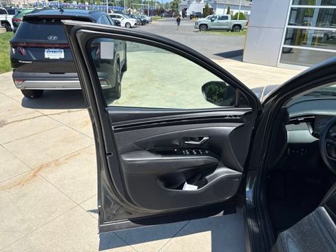 Used 2024 Hyundai Tucson Limited AWD/4WD image 23