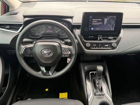 Certified 2025 Toyota Corolla LE FWD image 10