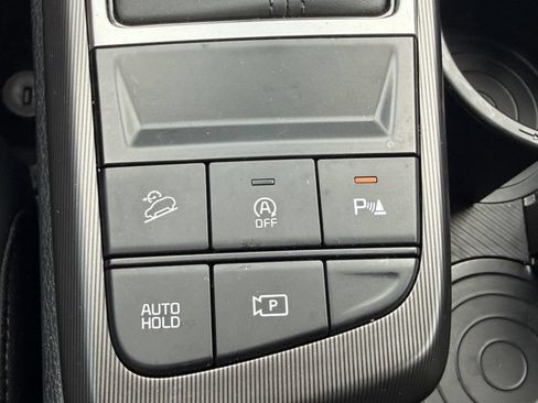 Certified 2026 Kia Sportage SX FWD image 32