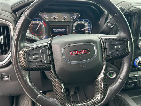 Used 2021 GMC Sierra 1500 SLT w/ SLT Convenience Package AWD/4WD image 16