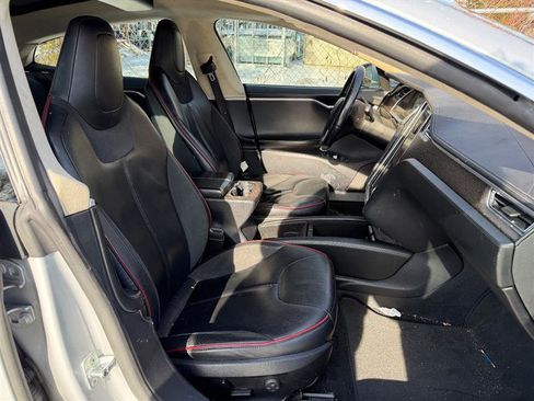 Used 2012 Tesla Model S Performance image 5