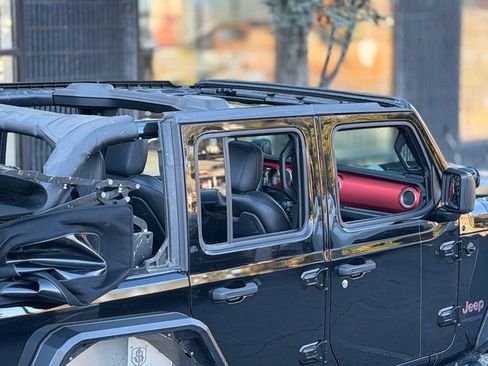 Used 2018 Jeep Wrangler Unlimited Rubicon image 55