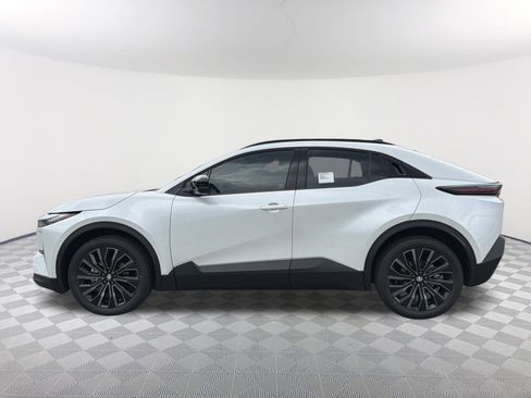 New 2026 Toyota C-HR AWD/4WD image 4
