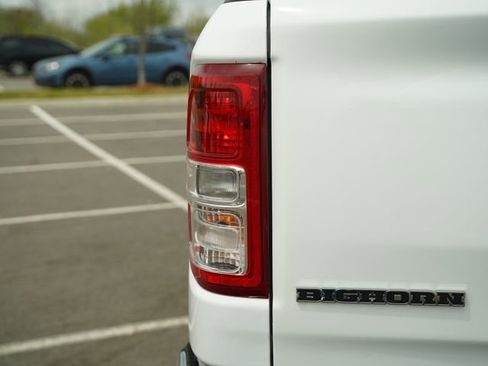 Used 2022 RAM 1500 Big Horn AWD/4WD image 39