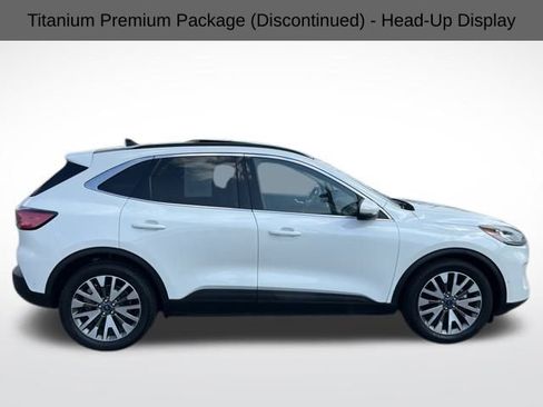 Used 2020 Ford Escape Titanium image 14