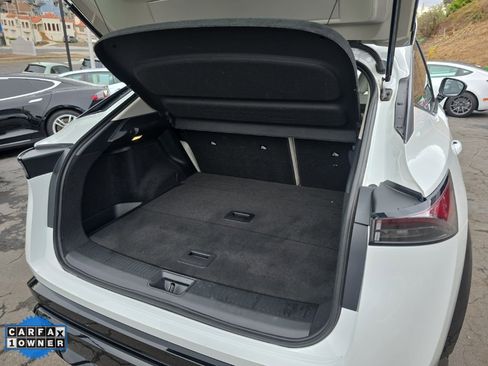 Used 2023 Nissan Ariya AWD image 7