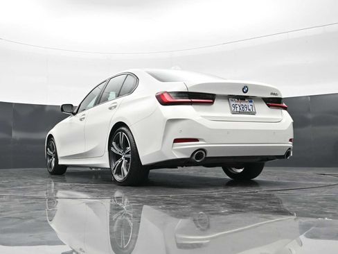 Used 2023 BMW 330i Sedan w/ Premium Package RWD image 31