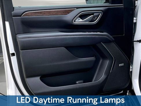 Used 2021 Chevrolet Tahoe High Country w/ Premium Package 2 AWD/4WD image 20