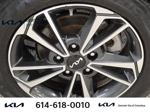 Certified 2024 Kia Forte LXS w/ LXS Technology Package FWD image 12