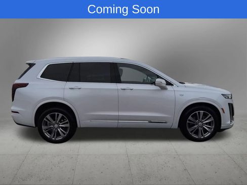 Used 2023 Cadillac XT6 Premium Luxury image 7