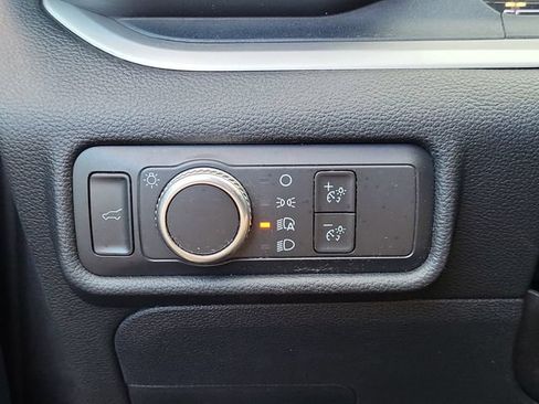 Used 2021 Ford Explorer XLT RWD image 12