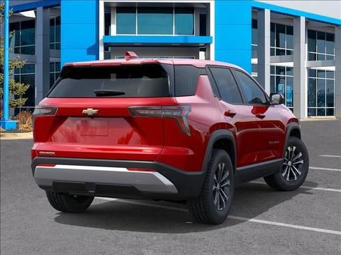 New 2026 Chevrolet Equinox LT image 4