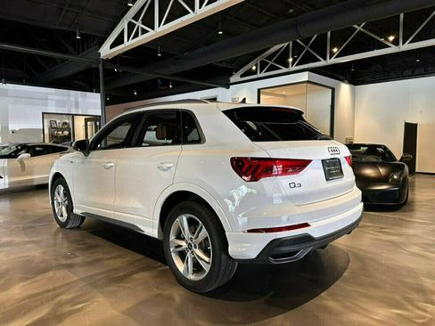 Used 2023 Audi Q3 2.0T Premium w/ Convenience Package AWD/4WD image 3