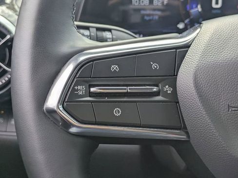Used 2025 Chevrolet Equinox LT FWD image 24