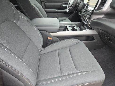 New 2026 RAM 1500 Express AWD/4WD image 12