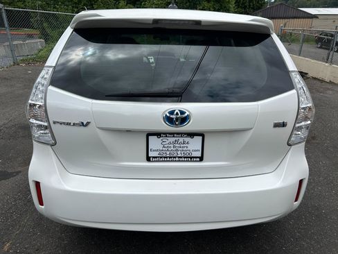 Used 2013 Toyota Prius V Three FWD image 6