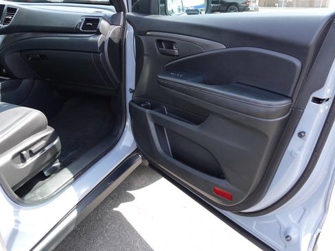 Used 2023 Honda Passport EX-L image 32