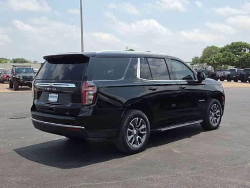 Used 2024 Chevrolet Tahoe LT w/ Luxury Package RWD image 17