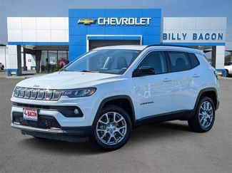 Used 2022 Jeep Compass Latitude w/ Sun and Sound Group image 1