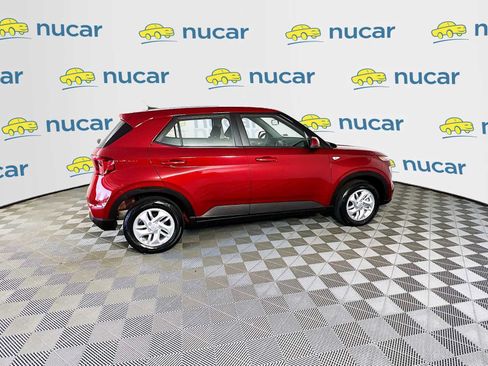 Used 2024 Hyundai Venue SE image 8