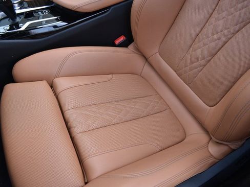 Used 2023 BMW 530i xDrive w/ Convenience Package image 12