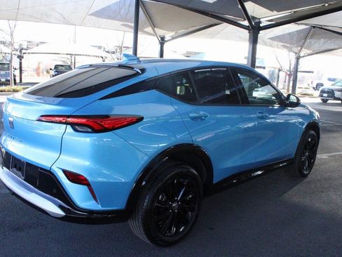 Used 2025 Buick Envista Sport Touring w/ Convenience II Package image 18