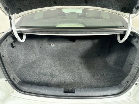 Used 2015 Honda Accord Touring image 32