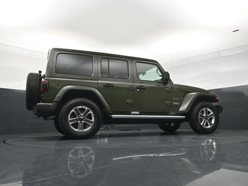 Used 2022 Jeep Wrangler Unlimited Sahara w/ LED Lighting Group AWD/4WD image 24