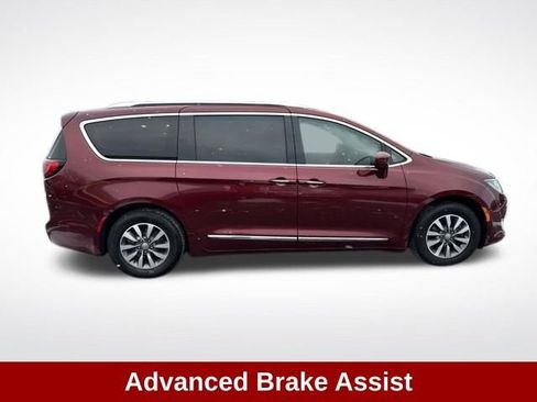 Used 2020 Chrysler Pacifica Touring-L Plus w/ Advanced Safetytec Group image 8