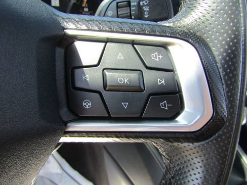 Used 2025 Ford Mustang GT Premium RWD image 28