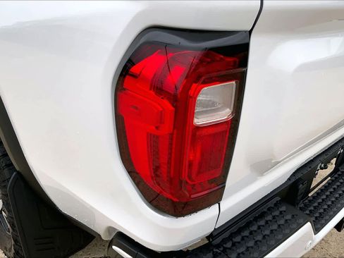 Certified 2024 GMC Canyon AT4X AWD/4WD image 28