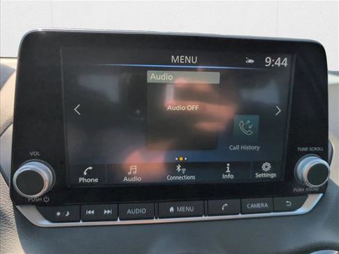 New 2025 Nissan Sentra SR w/ SR Premium Package FWD image 12