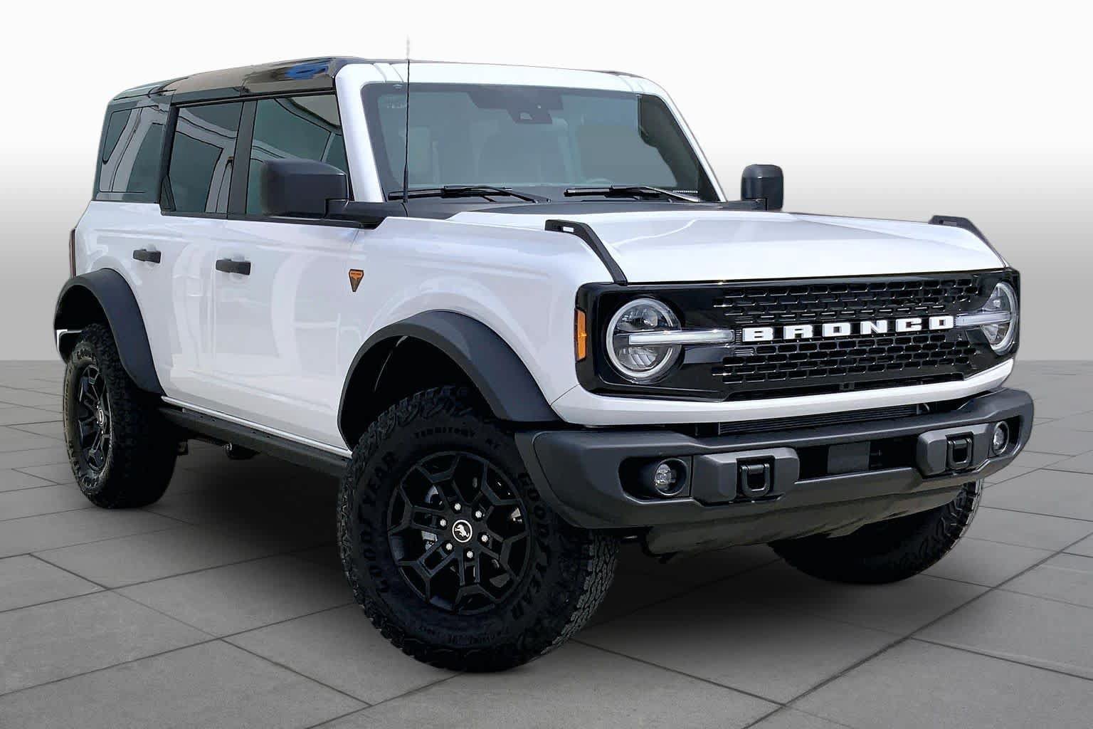 Used 2026 Ford Bronco Badlands AWD/4WD image 3