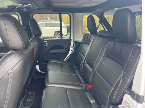 Used 2021 Jeep Wrangler Unlimited Sahara w/ Cold Weather Group image 29