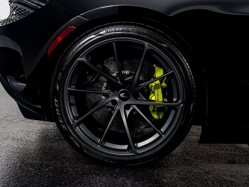 Used 2024 McLaren 750S Spider image 11