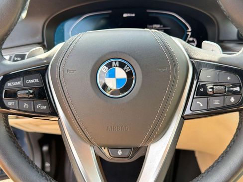 Certified 2023 BMW 530e xDrive w/ Convenience Package AWD/4WD image 17