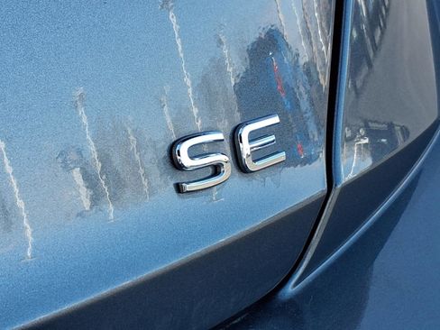 Used 2025 Volkswagen Jetta SE image 30