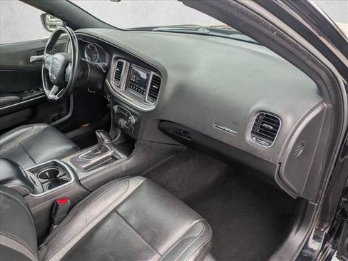 Used 2022 Dodge Charger SXT w/ Leather Interior Group RWD image 19