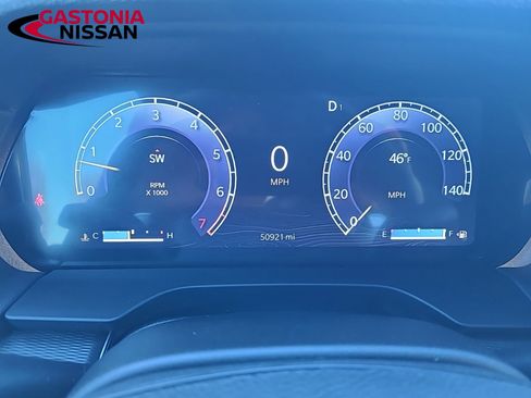 Used 2023 Jeep Grand Cherokee L Laredo image 34