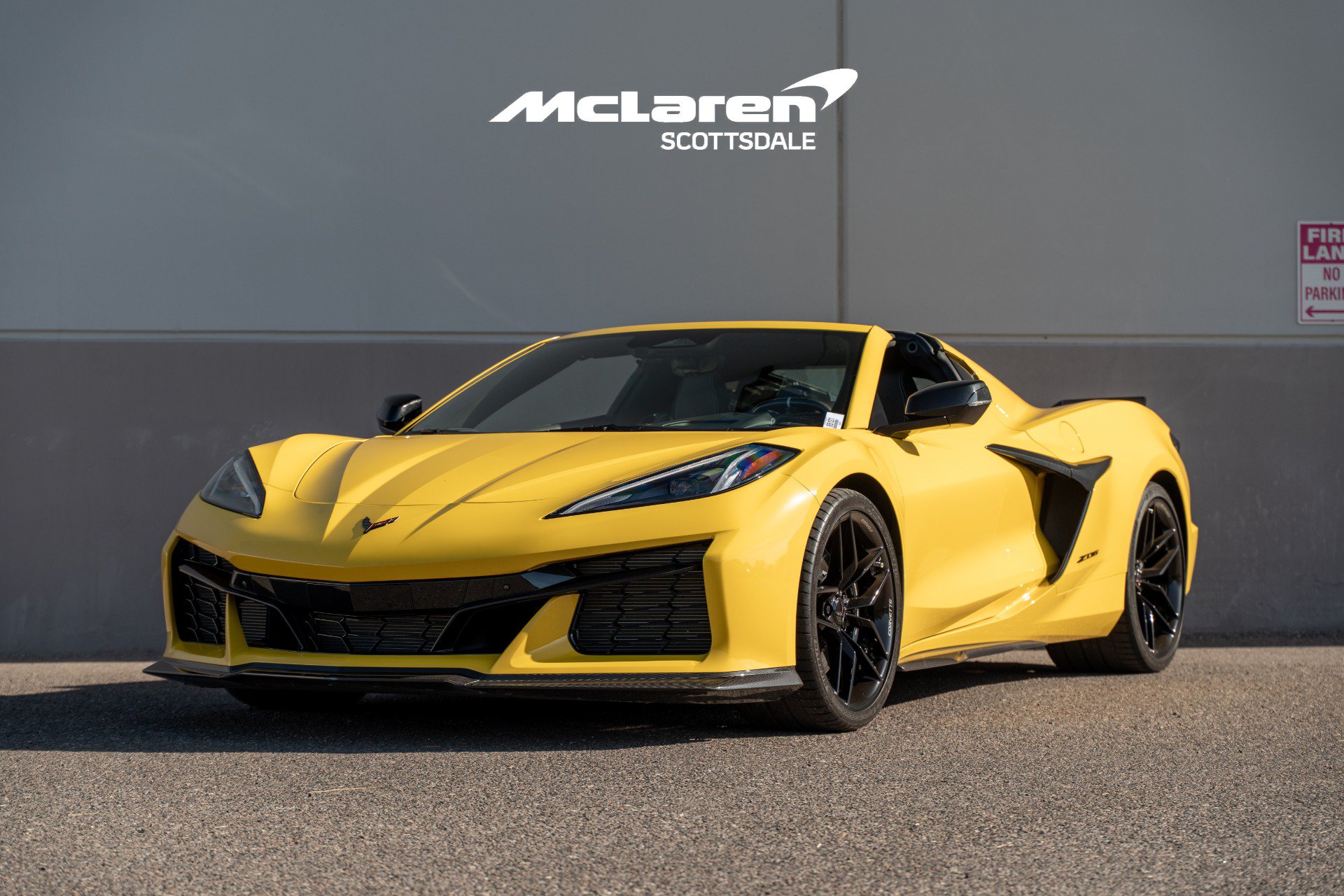 Used 2025 Chevrolet Corvette Z06 RWD image 3