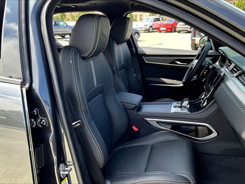 New 2026 Jaguar F-PACE R-Dynamic S image 6