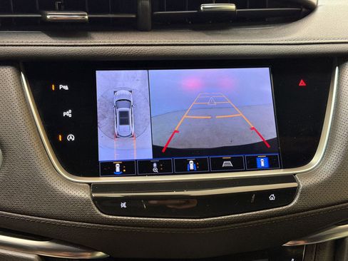 Used 2022 Cadillac XT5 Premium Luxury w/ Technology Package FWD image 20