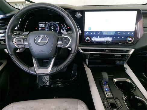 Used 2023 Lexus RX 350 Premium image 16