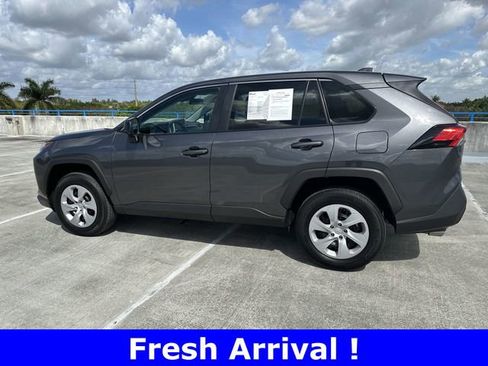 Used 2025 Toyota RAV4 LE image 33
