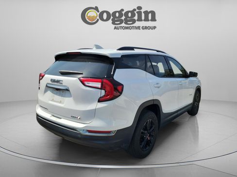 Used 2022 GMC Terrain AT4 w/ Infotainment Package II AWD/4WD image 4