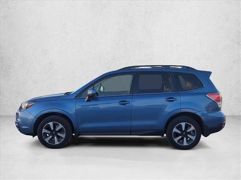 Used 2017 Subaru Forester 2.5i Limited image 5